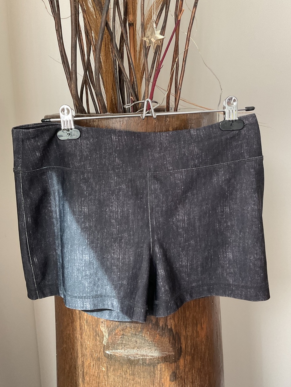 90 Degree By Reflex Black Heathered Activewear Shorts with back zippered pocket.